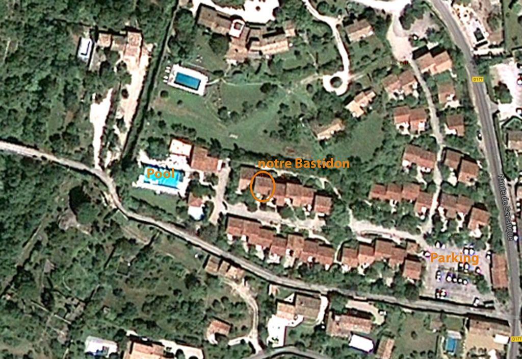 Cyprès du Paradis à Gordes Exterior foto