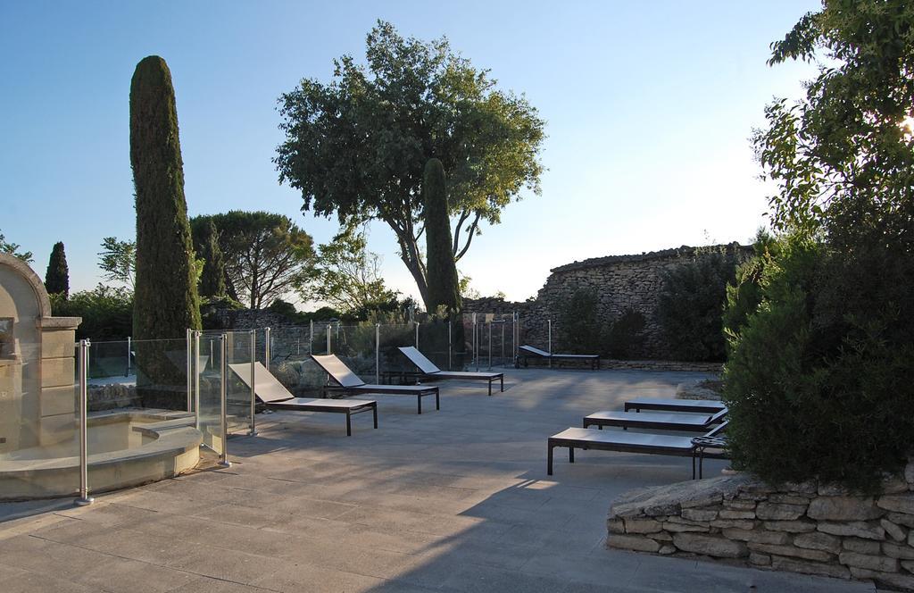 Cyprès du Paradis à Gordes Exterior foto